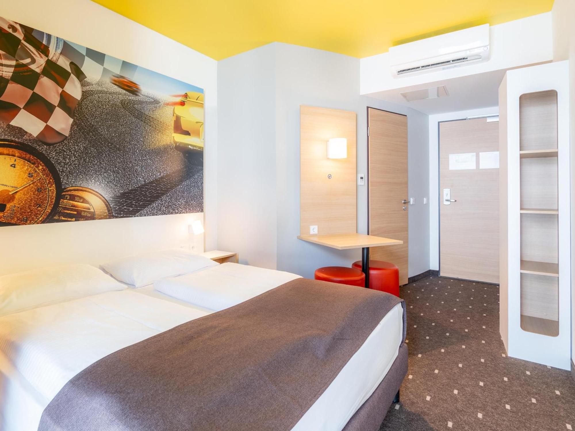 B&B Hotel Stuttgart-Zuffenhausen Luaran gambar