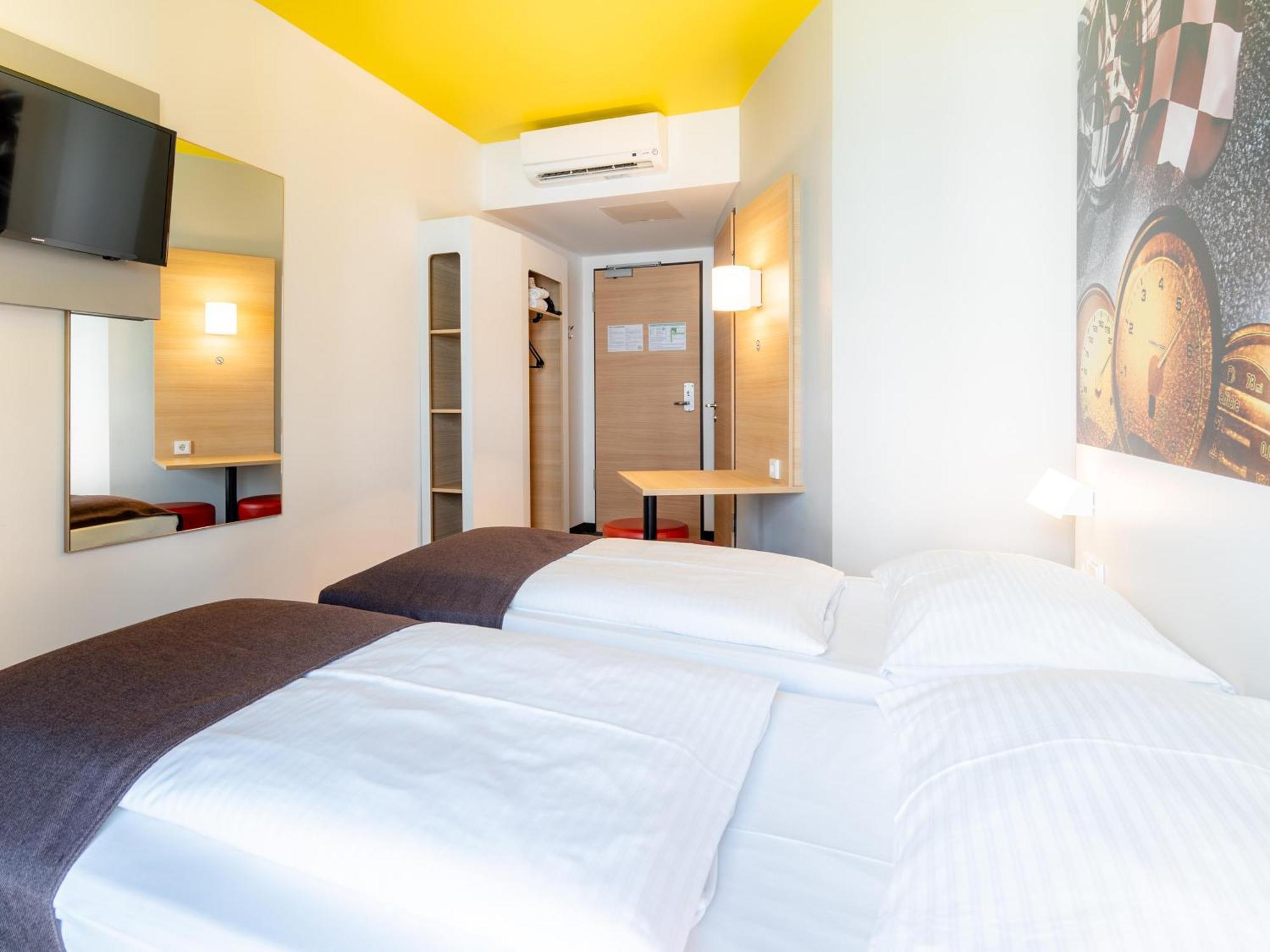 B&B Hotel Stuttgart-Zuffenhausen Luaran gambar