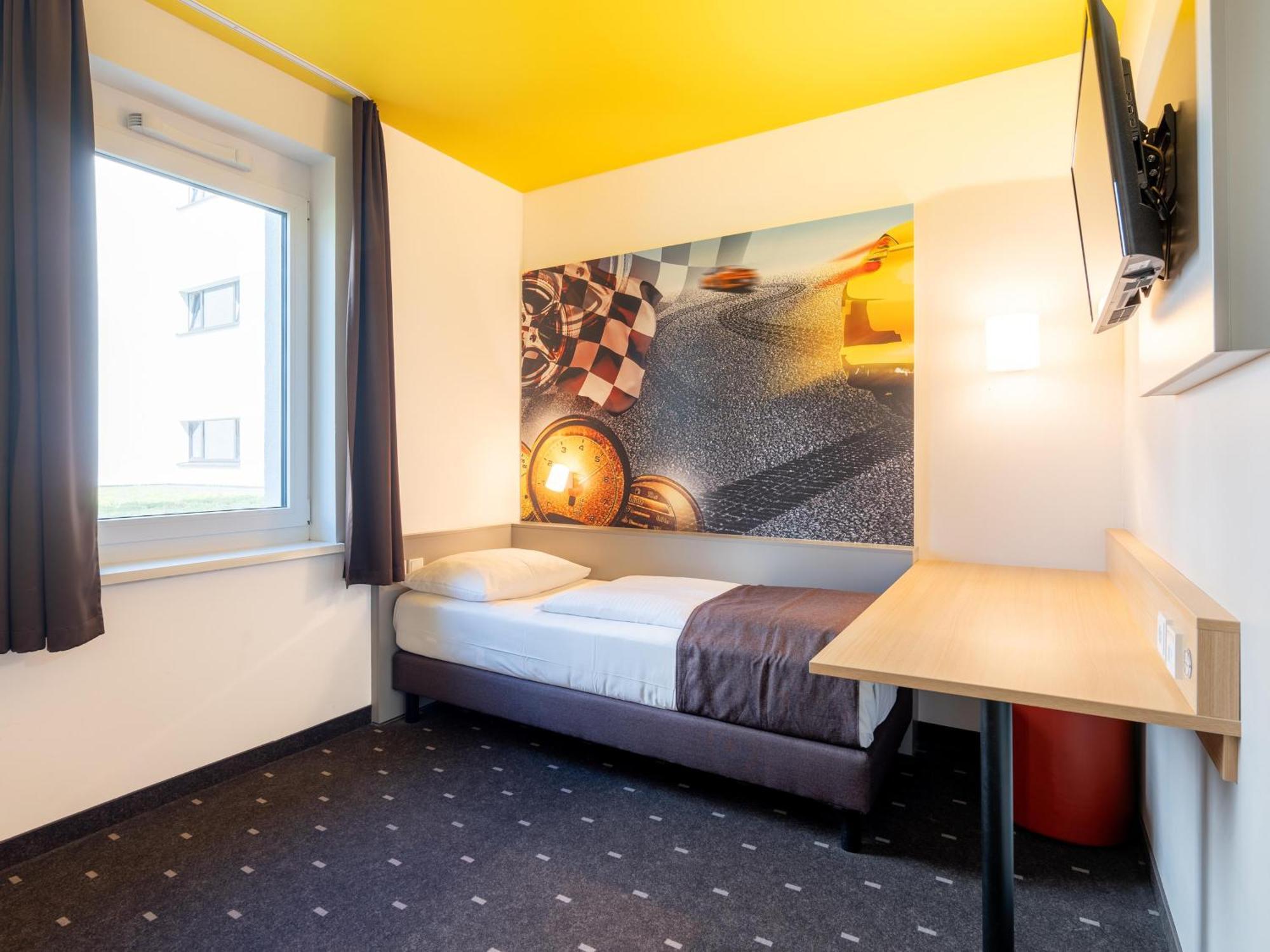 B&B Hotel Stuttgart-Zuffenhausen Luaran gambar